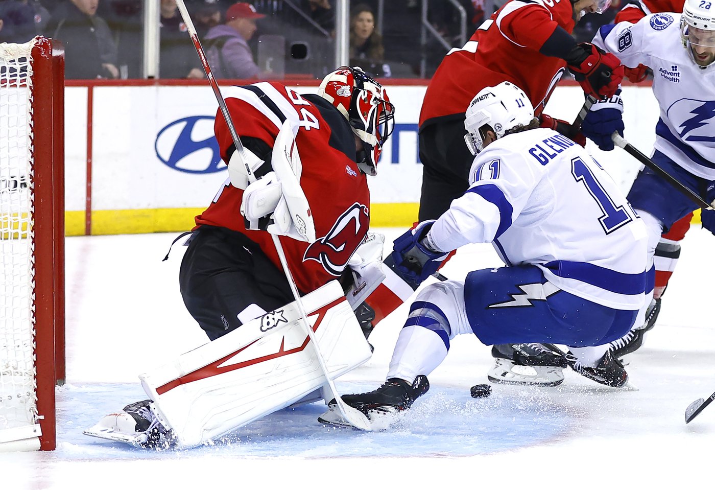 Hagel scores 3, Hedman adds 2 as Lightning beat Devils 8-5 | iNFOnews.ca Hagel scores 3, Hedman adds 2 as Lightning beat Devils 8-5 | iNFOnews.ca
