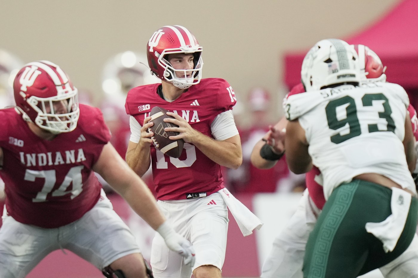 Mendoza throws four TD passes and No. 3 Indiana overwhelms Michigan State 38-13 | iNFOnews.ca Mendoza throws four TD passes and No. 3 Indiana overwhelms Michigan State 38-13 | iNFOnews.ca