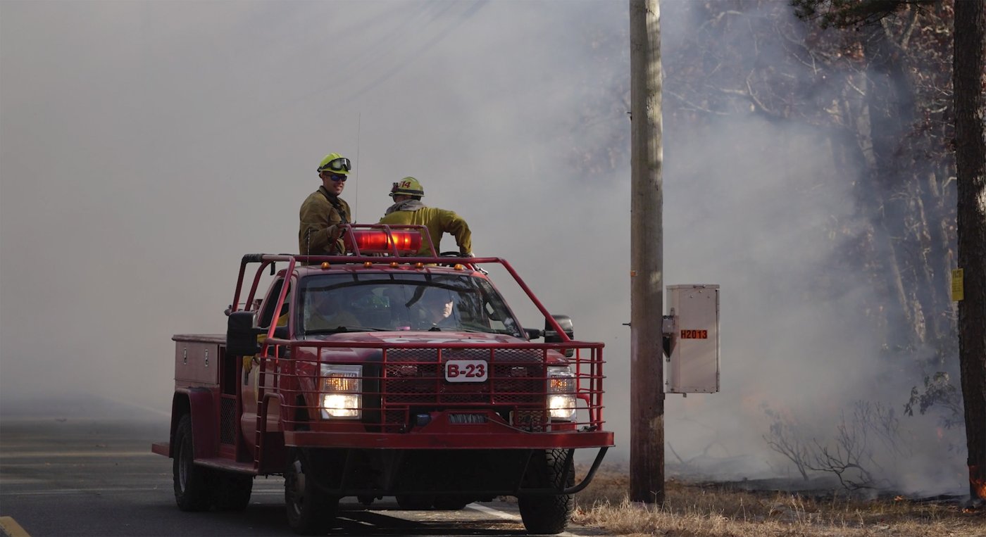 Crews battling New Jersey wildfires in driest conditions in nearly 120 years | iNFOnews.ca Crews battling New Jersey wildfires in driest conditions in nearly 120 years | iNFOnews.ca