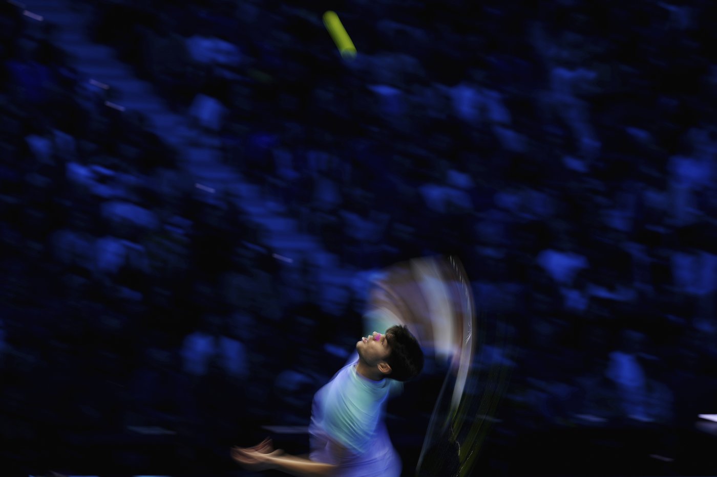 Alcaraz overcomes physical issues to move back into contention at ATP Finals. Zverev wins again | iNFOnews.ca