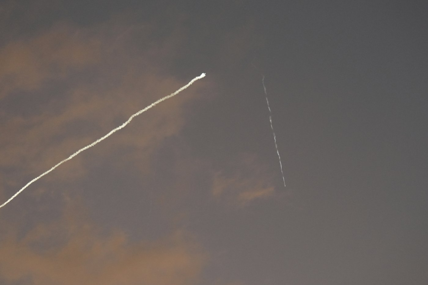 Iranian missile barrage strikes Israel after deadline Trump announced for ceasefire passes | iNFOnews.ca Iranian missile barrage strikes Israel after deadline Trump announced for ceasefire passes | iNFOnews.ca