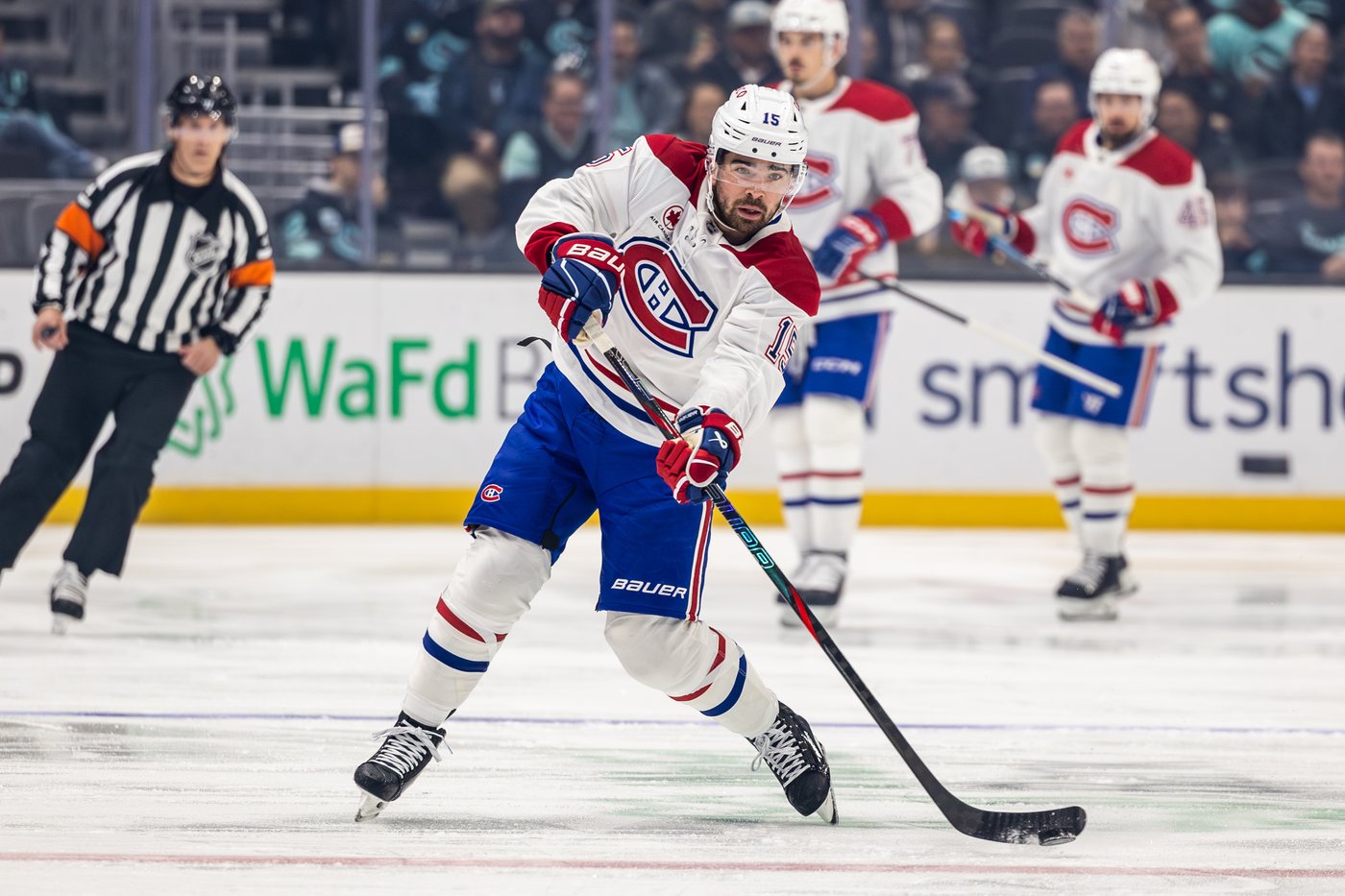 Montreal Canadiens forward Alex Newhook exits with injury vs. Stars | iNFOnews.ca