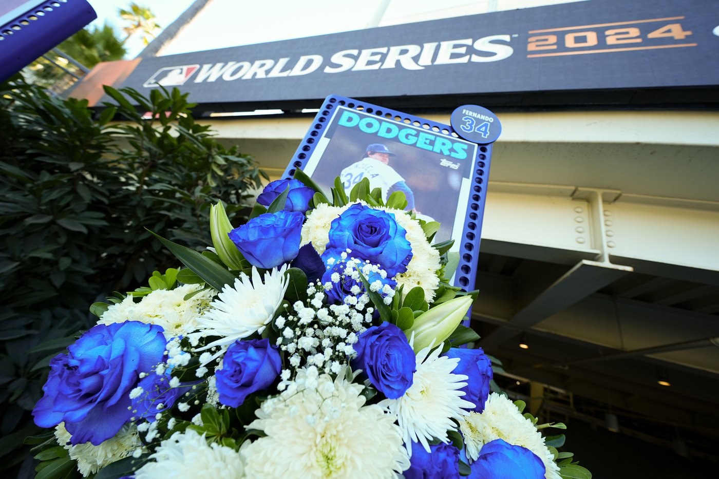 Dodgers to honor Valenzuela with No. 34 uniform patch during World Series and 2025 season | iNFOnews.ca