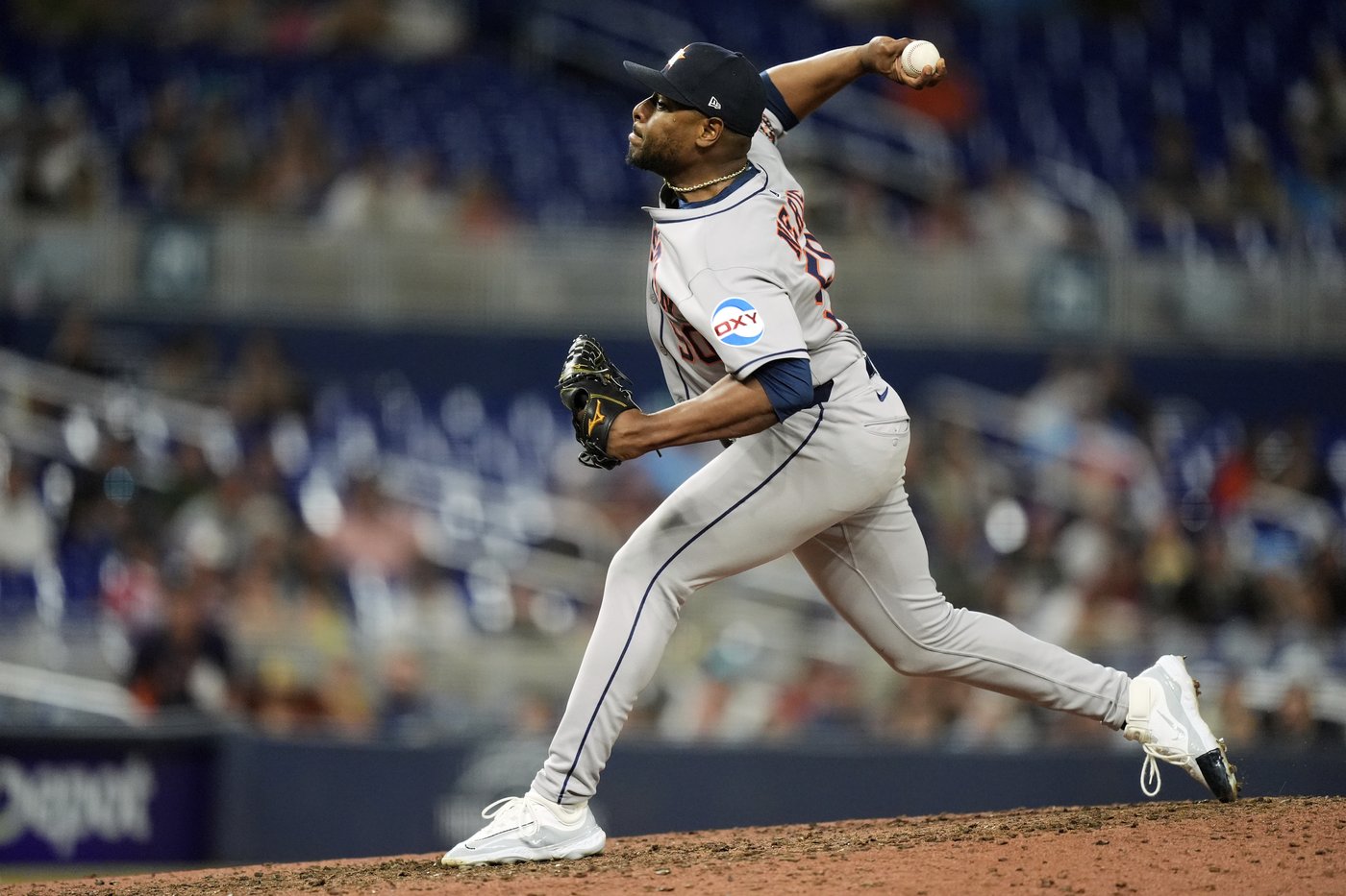 Alexander, Peña help Astros beat Marlins and snap Miami's five-game winning streak | iNFOnews.ca