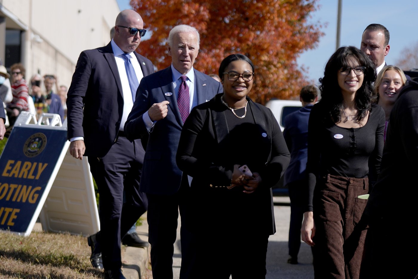 Biden casts 2024 election ballot near his Delaware home, waiting in line with other voters | iNFOnews.ca