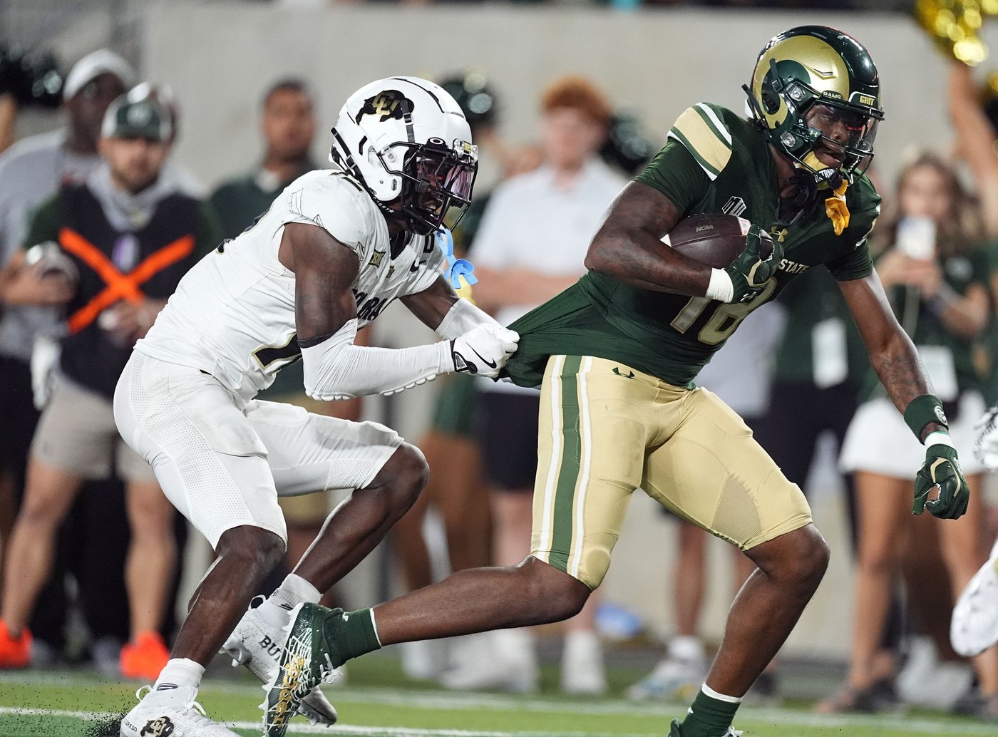 Colorado two-way star Travis Hunter hopes to play cornerback and receiver at the next level, too | iNFOnews.ca Colorado two-way star Travis Hunter hopes to play cornerback and receiver at the next level, too | iNFOnews.ca