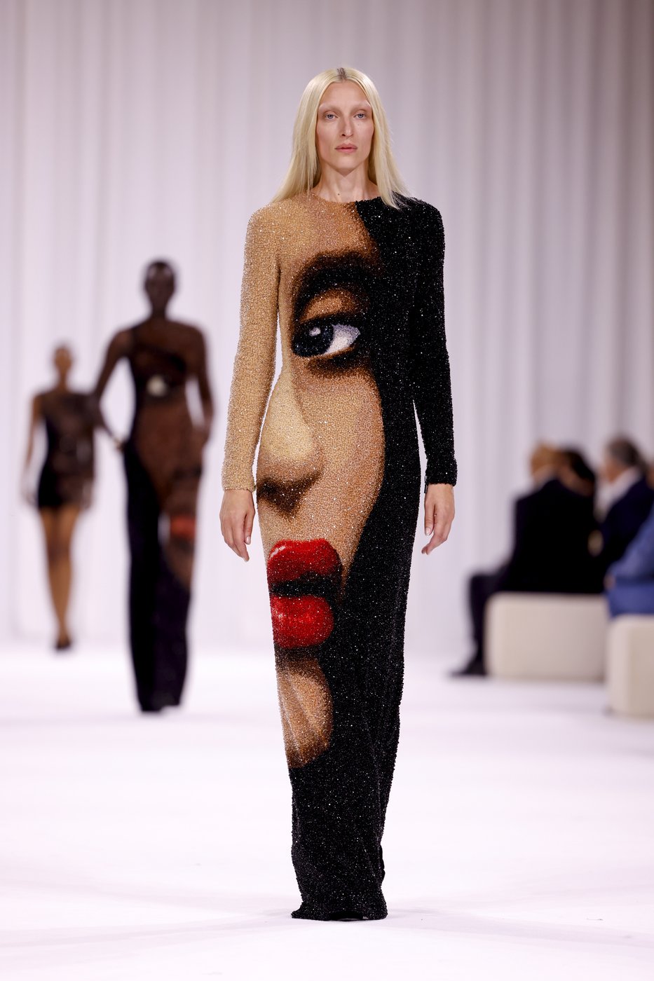 Kamali's sophomore show for Chloé in Paris dazzled with lightness | iNFOnews.ca Kamali's sophomore show for Chloé in Paris dazzled with lightness | iNFOnews.ca