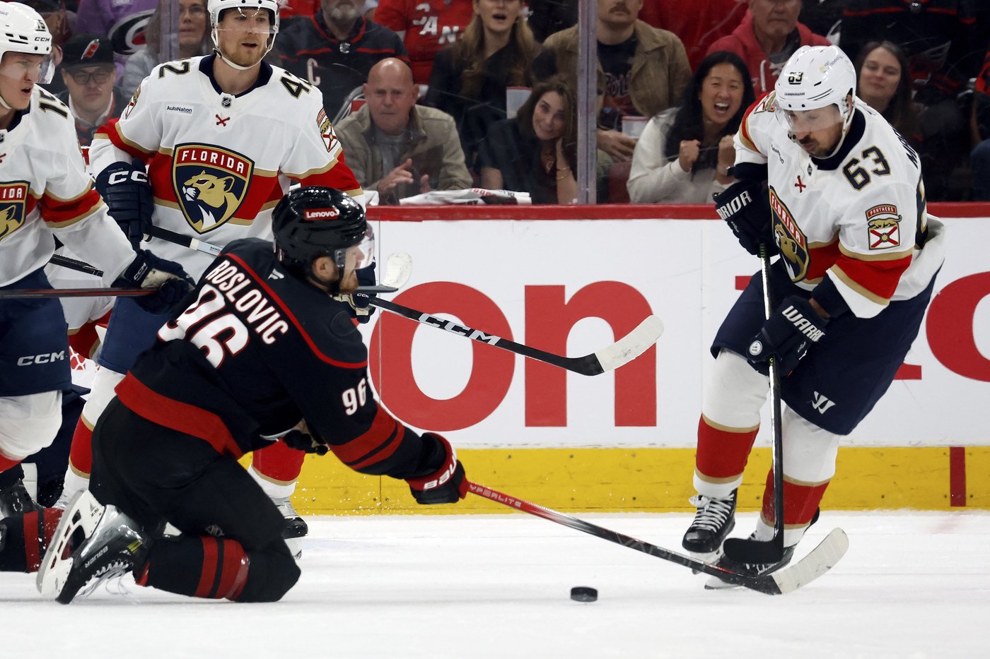 Bennett, Verhaeghe help Panthers roll past Hurricanes 5-0, take 2-0 lead in Eastern final | iNFOnews.ca Bennett, Verhaeghe help Panthers roll past Hurricanes 5-0, take 2-0 lead in Eastern final | iNFOnews.ca