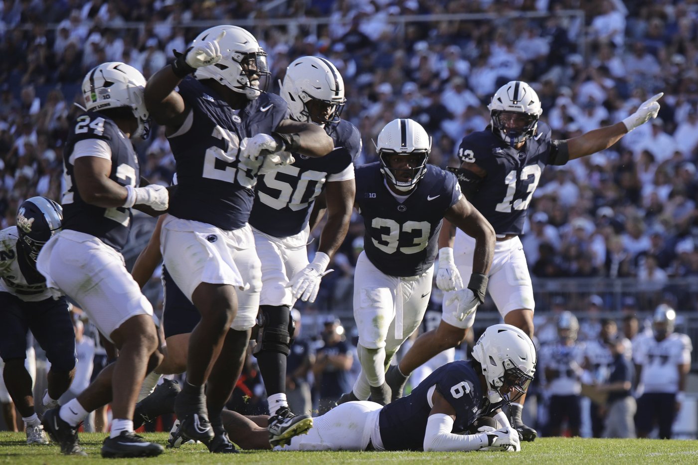 AP Top 25 Extra Points: No. 2 Nittany Lions on cruise control while teams around them battle it out | iNFOnews.ca AP Top 25 Extra Points: No. 2 Nittany Lions on cruise control while teams around them battle it out | iNFOnews.ca