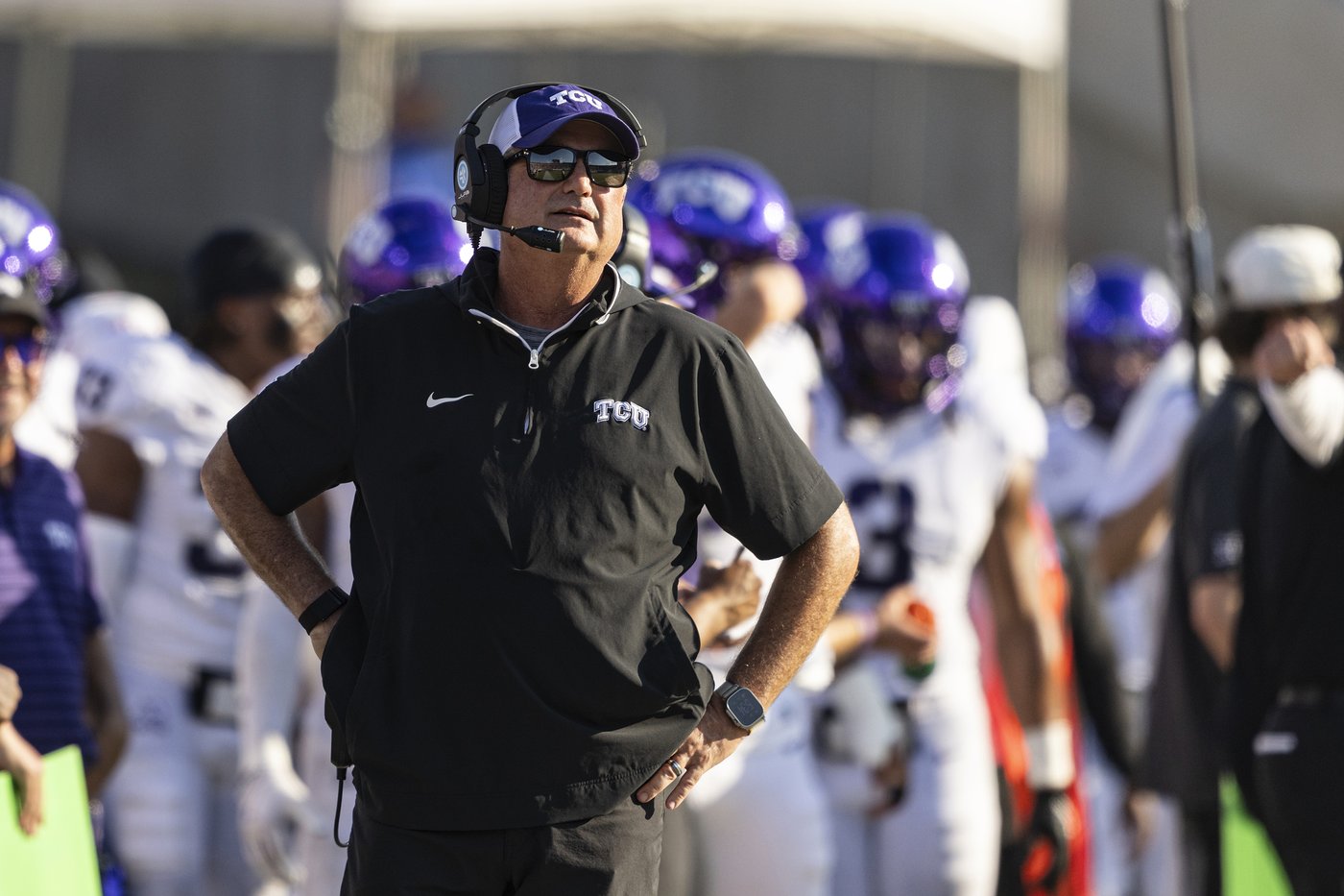 SMU gets 4 TDs from Smith and three more with offense watching, beats TCU 66-42 after Dykes ejected | iNFOnews.ca
