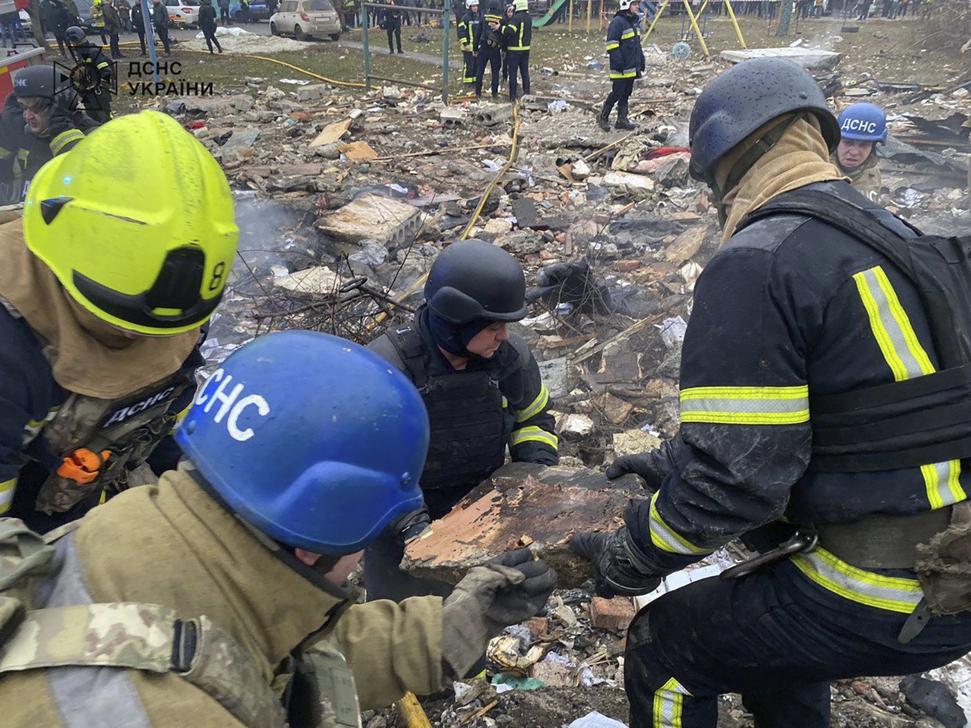 Russian drone and missile attacks kill 8 in Ukraine | iNFOnews.ca