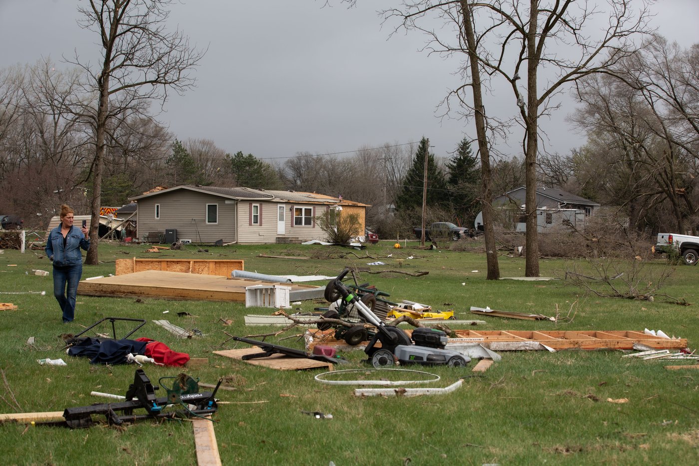 Powerful winds and reported tornadoes rip through the Midwest, leaving heavy damage but no deaths | iNwheels Powerful winds and reported tornadoes rip through the Midwest, leaving heavy damage but no deaths | iNwheels