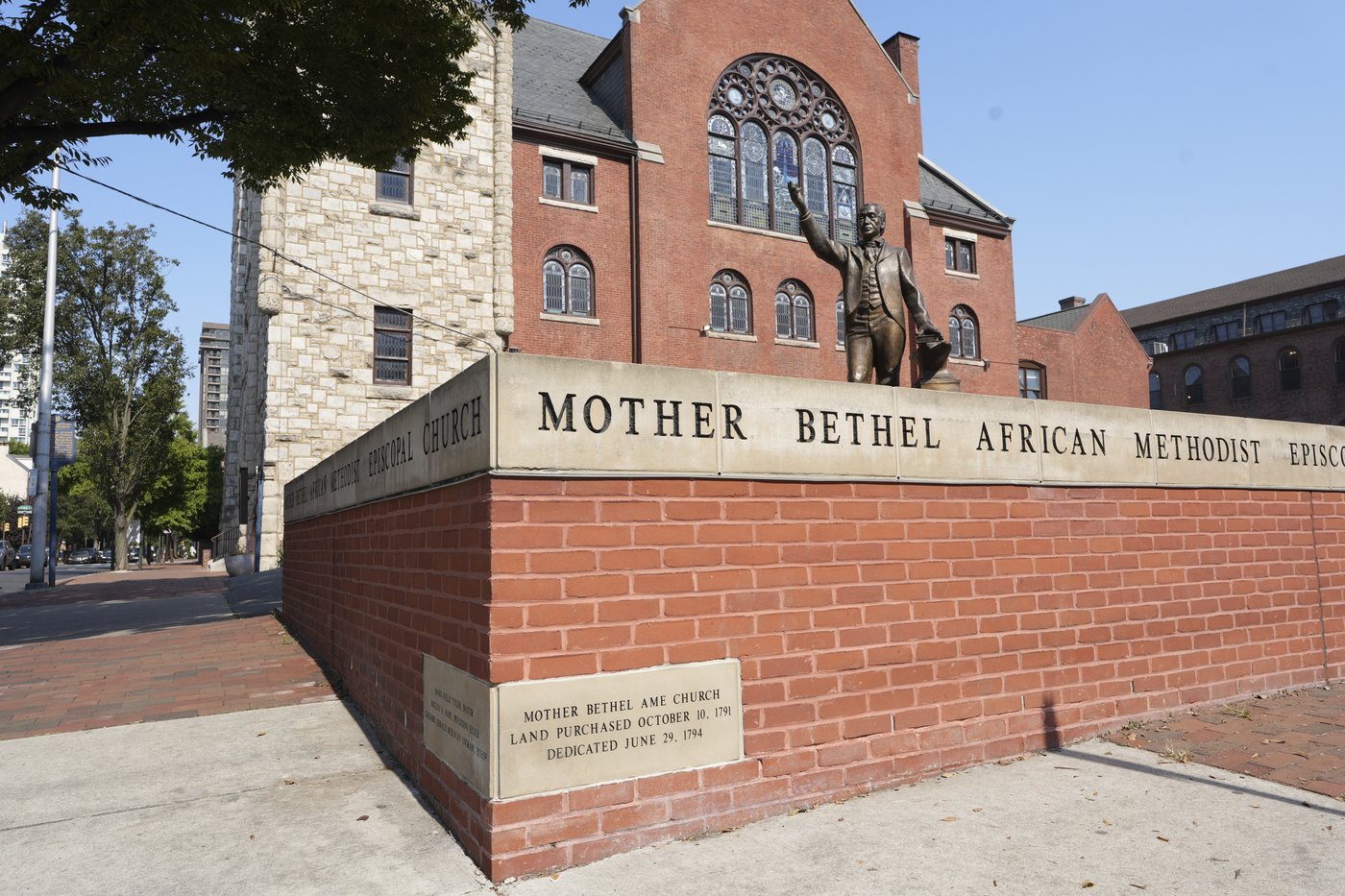 Two historic Philadelphia churches offer lessons for an America divided today and in its infancy | iNFOnews.ca
