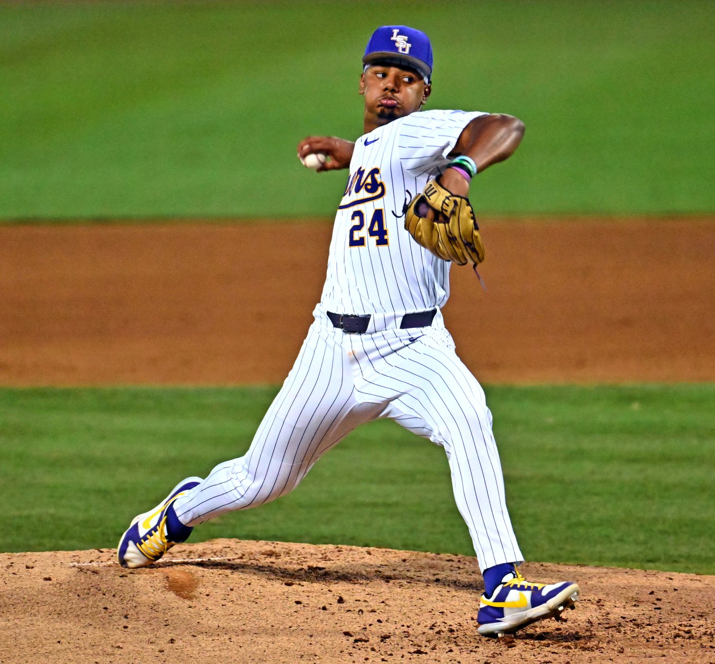 Dickinson, Eyanson help LSU beat Arkansas-Little Rock 7-0 at Baton Rouge Regional | iNFOnews.ca Dickinson, Eyanson help LSU beat Arkansas-Little Rock 7-0 at Baton Rouge Regional | iNFOnews.ca