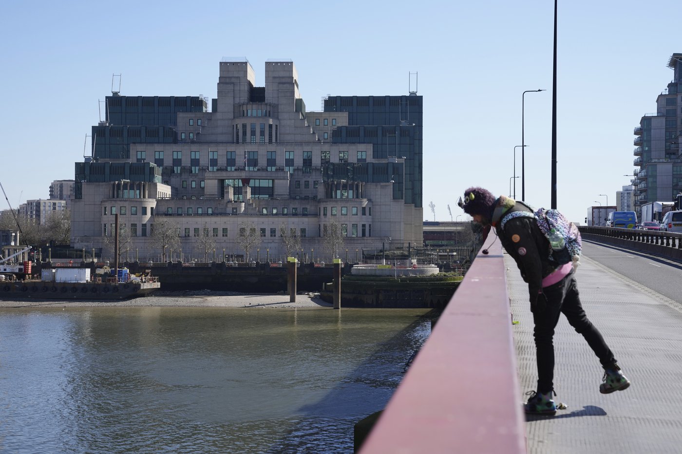 MI6 has never had a woman as spy chief. That could be about to change | iNFOnews.ca