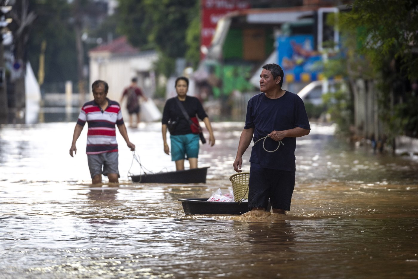 Central Thailand braces for inundation as rain stops in flooded Chiang Mai | iNFOnews.ca