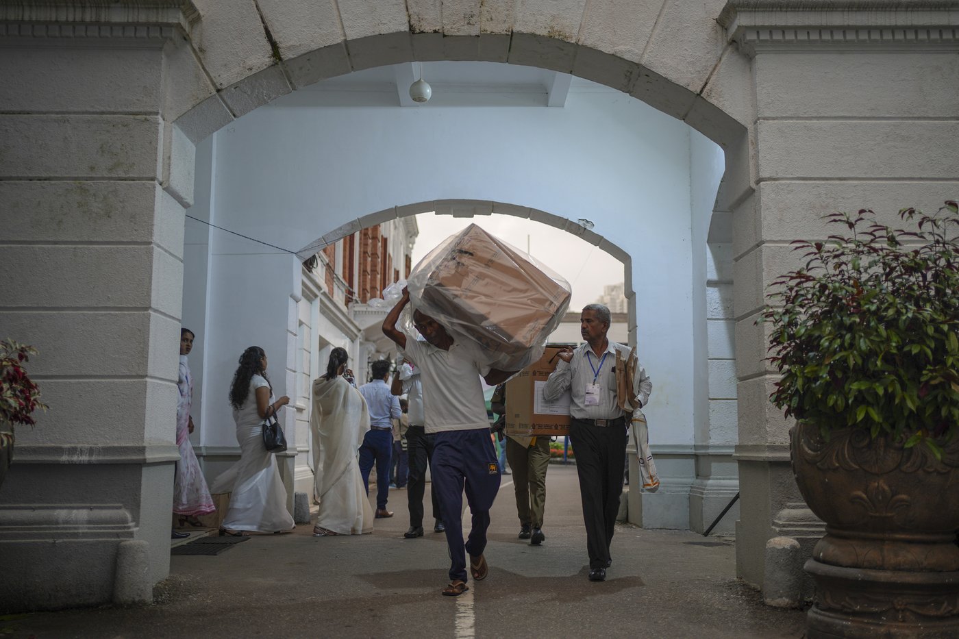 Party of Sri Lanka's new Marxist-leaning president takes large lead in parliamentary vote | iNFOnews.ca Party of Sri Lanka's new Marxist-leaning president takes large lead in parliamentary vote | iNFOnews.ca