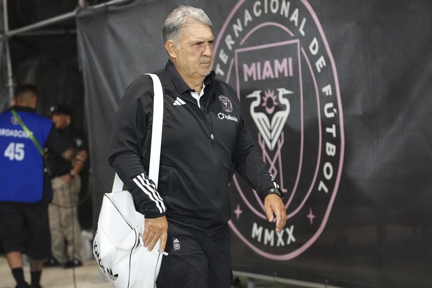 Gerardo 'Tata' Martino stepping down as coach of Lionel Messi's Inter Miami, AP source says | iNFOnews.ca Gerardo 'Tata' Martino stepping down as coach of Lionel Messi's Inter Miami, AP source says | iNFOnews.ca