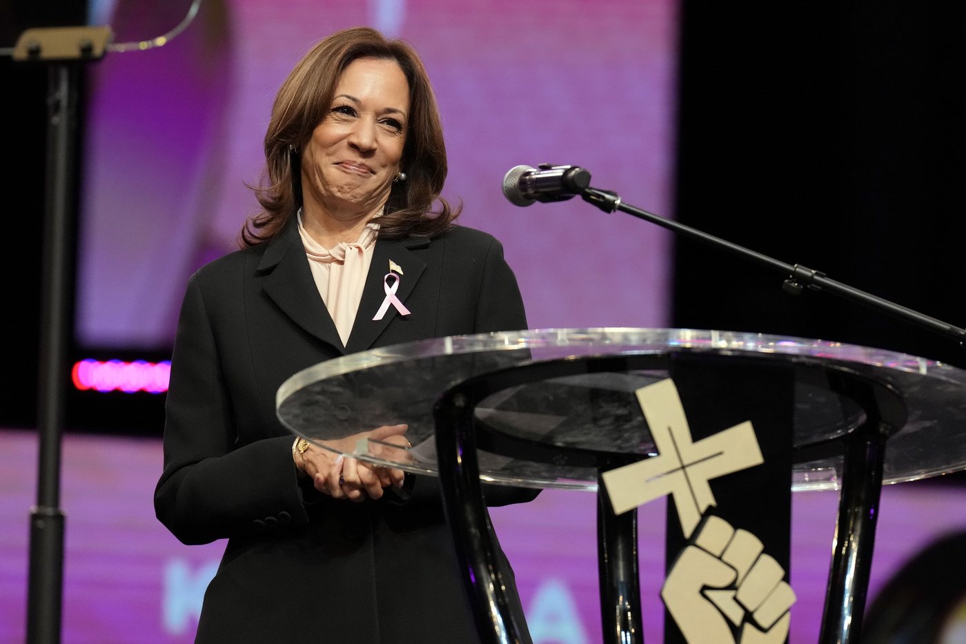 Harris urges Black churchgoers in Georgia to head out to vote and gets an assist from Stevie Wonder | iNFOnews.ca Harris urges Black churchgoers in Georgia to head out to vote and gets an assist from Stevie Wonder | iNFOnews.ca