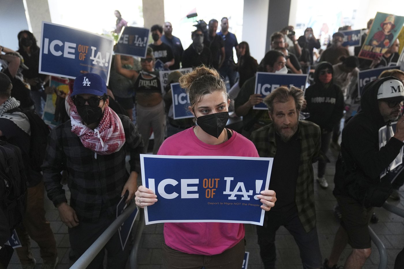 Raids in Southern California rattle immigrant communities - including those in the US legally | iNFOnews.ca Raids in Southern California rattle immigrant communities - including those in the US legally | iNFOnews.ca