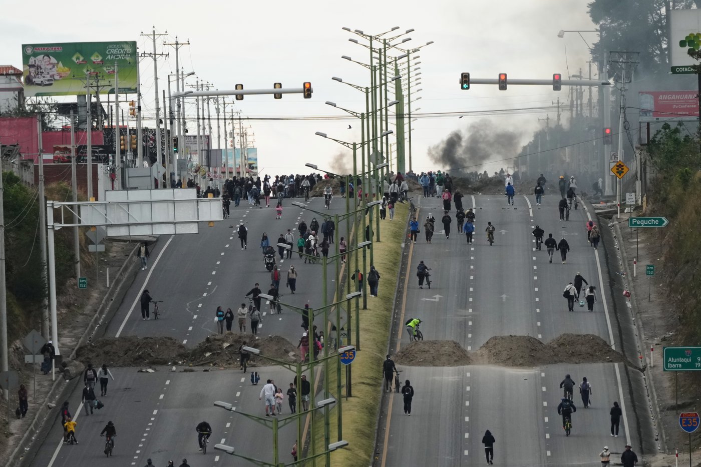 Violent clash over fuel prices in Ecuador leaves 1 protester dead and 12 soldiers injured | iNFOnews.ca Violent clash over fuel prices in Ecuador leaves 1 protester dead and 12 soldiers injured | iNFOnews.ca