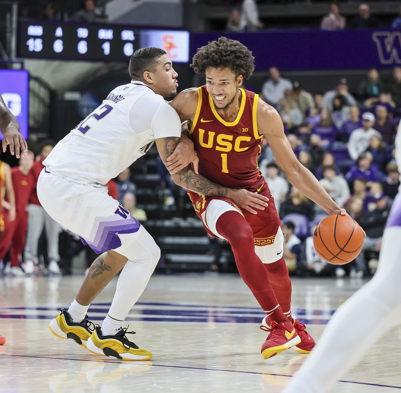 Claude scores 20 points, leads hot-shooting USC over Washington 85-61 to end a three-game skid | iNFOnews.ca Claude scores 20 points, leads hot-shooting USC over Washington 85-61 to end a three-game skid | iNFOnews.ca