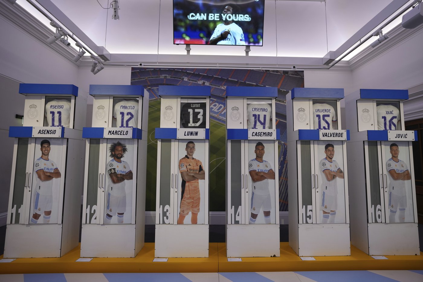 Lockers used by Ronaldo, Beckham and other Real Madrid stars are up for auction | iNFOnews.ca Lockers used by Ronaldo, Beckham and other Real Madrid stars are up for auction | iNFOnews.ca