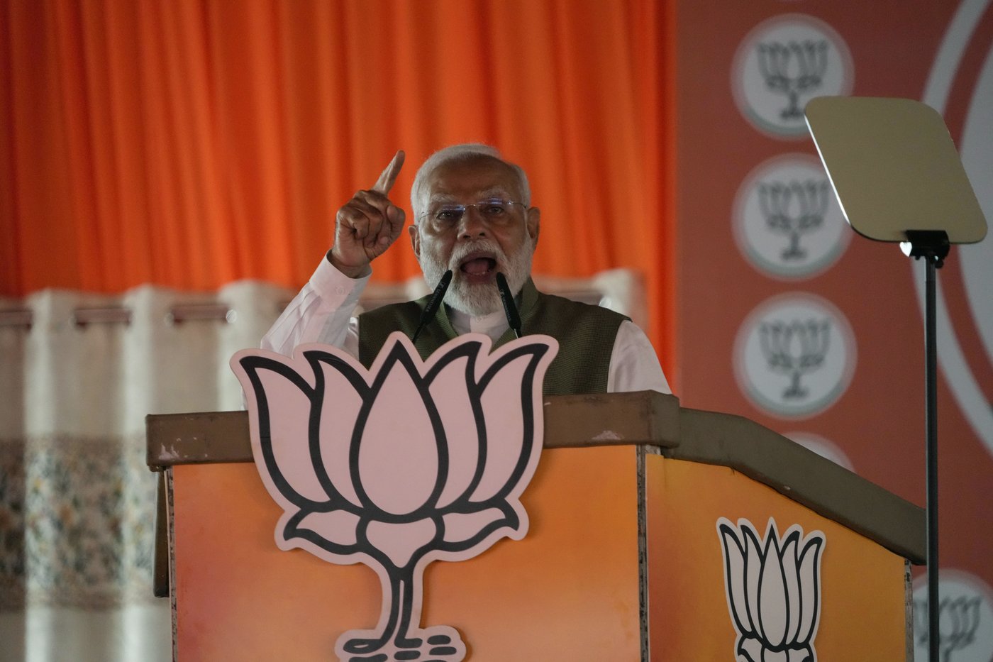 Modi visits Indian-administered Kashmir on local election campaign amid massive security | iNFOnews.ca Modi visits Indian-administered Kashmir on local election campaign amid massive security | iNFOnews.ca