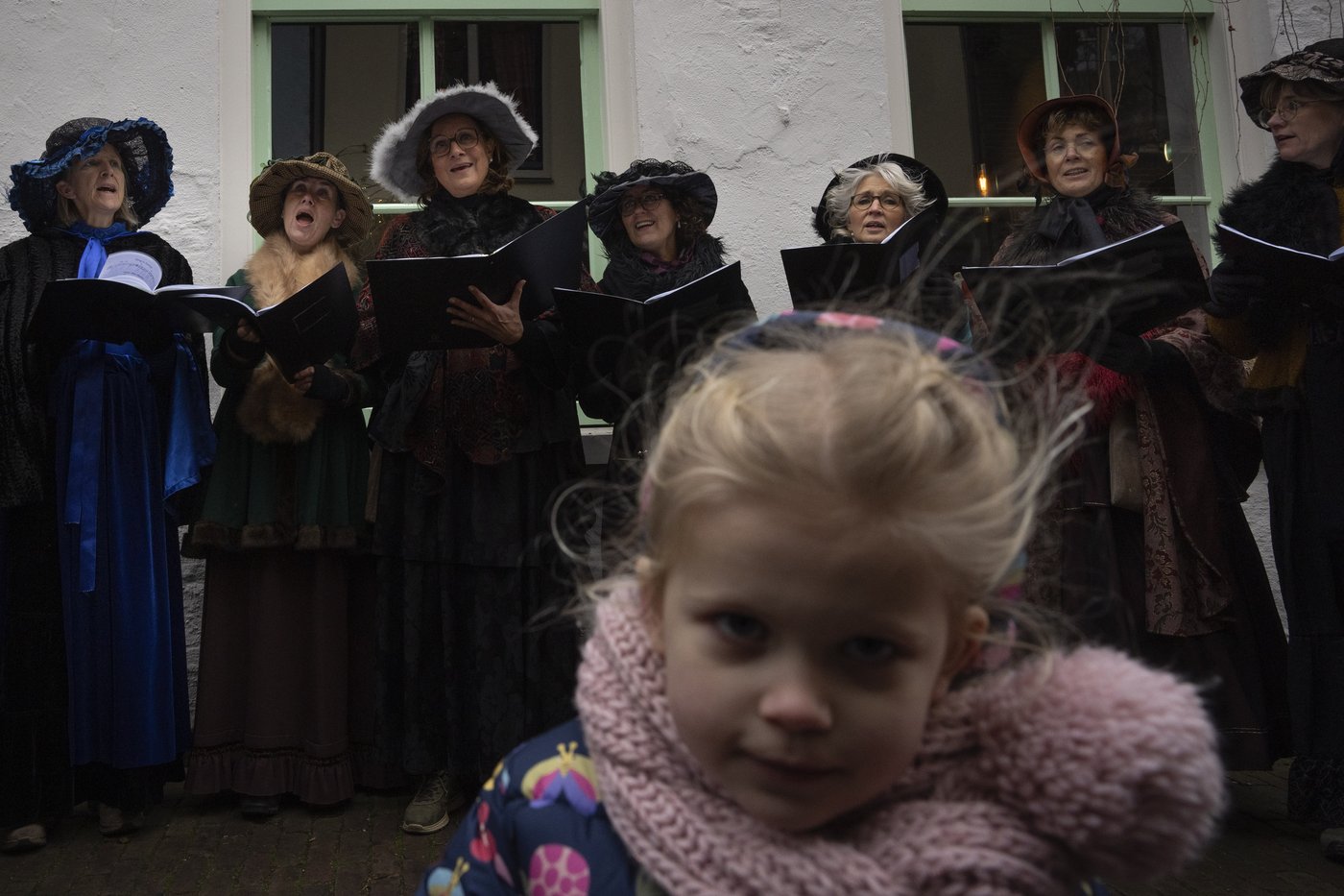 Charles Dickens' characters come alive in a Dutch town enamored with the English author | iNFOnews.ca