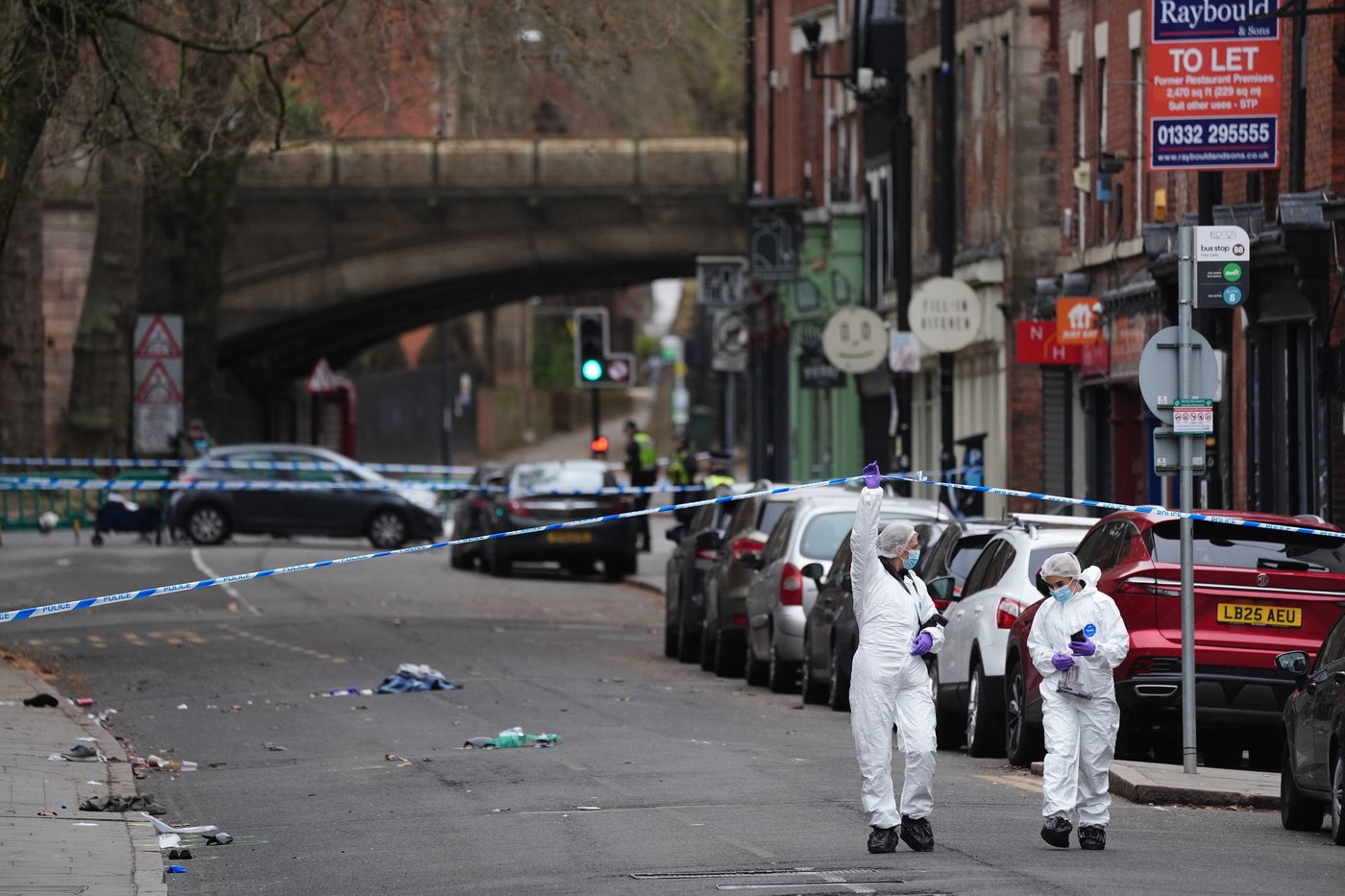Man charged after a car plowed into a crowd outside a British pub | iNwheels