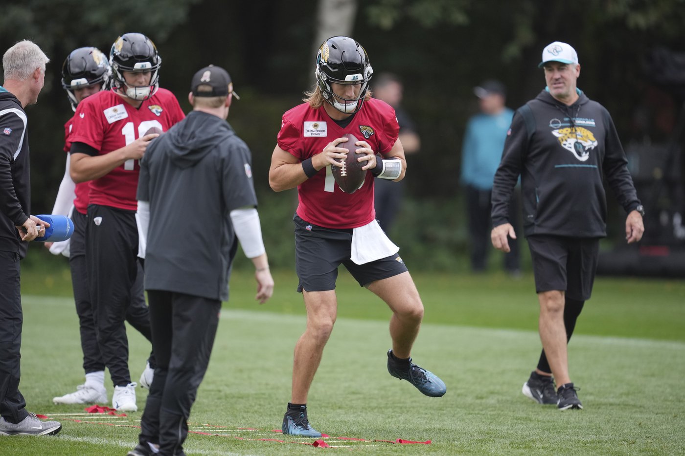 QB Trevor Lawrence says Jaguars have 'turned the page' on latest embarrassing loss | iNFOnews.ca QB Trevor Lawrence says Jaguars have 'turned the page' on latest embarrassing loss | iNFOnews.ca