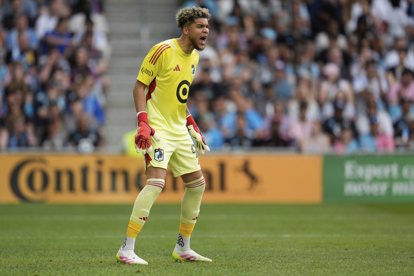Canada coach picks Dayne St. Clair to start in goal in Gold Cup quarterfinal | iNFOnews.ca