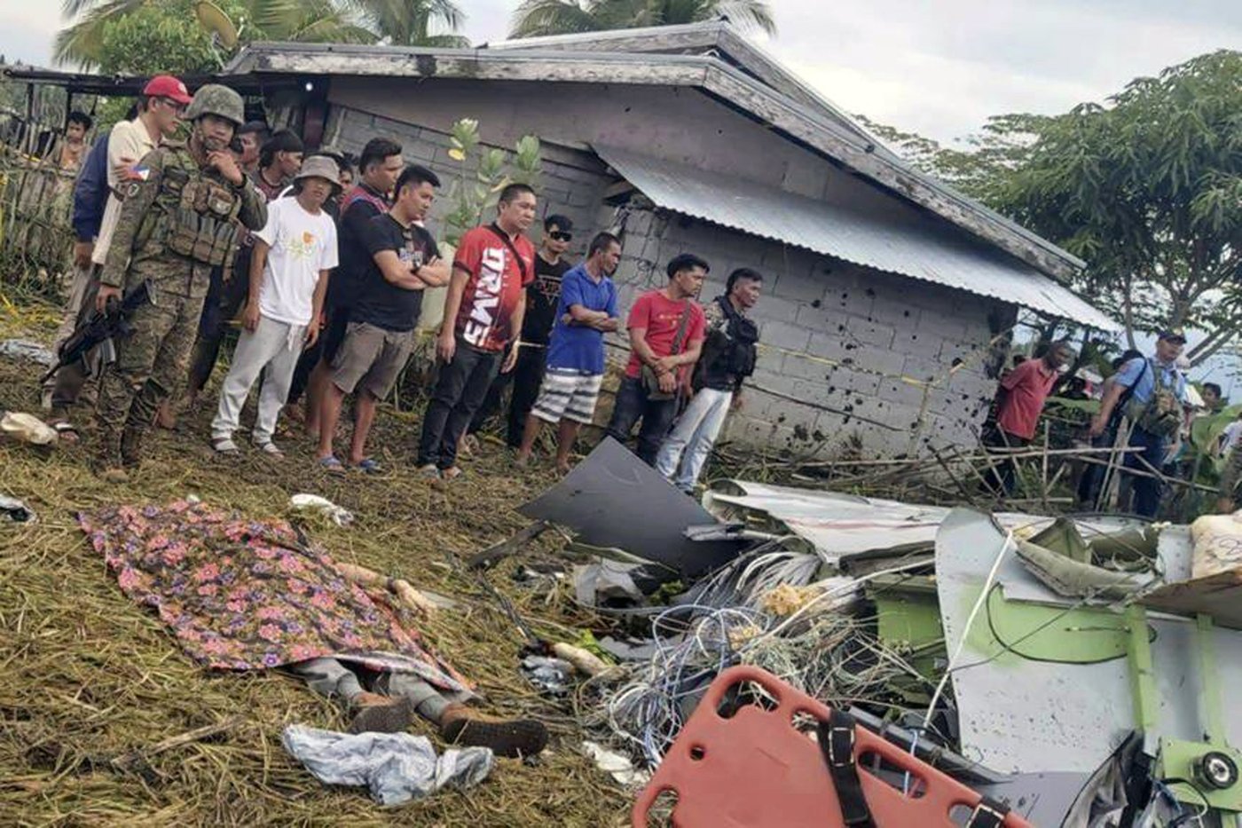 US Marine from California identified as one of 4 people killed in Philippines plane crash | iNFOnews.ca US Marine from California identified as one of 4 people killed in Philippines plane crash | iNFOnews.ca