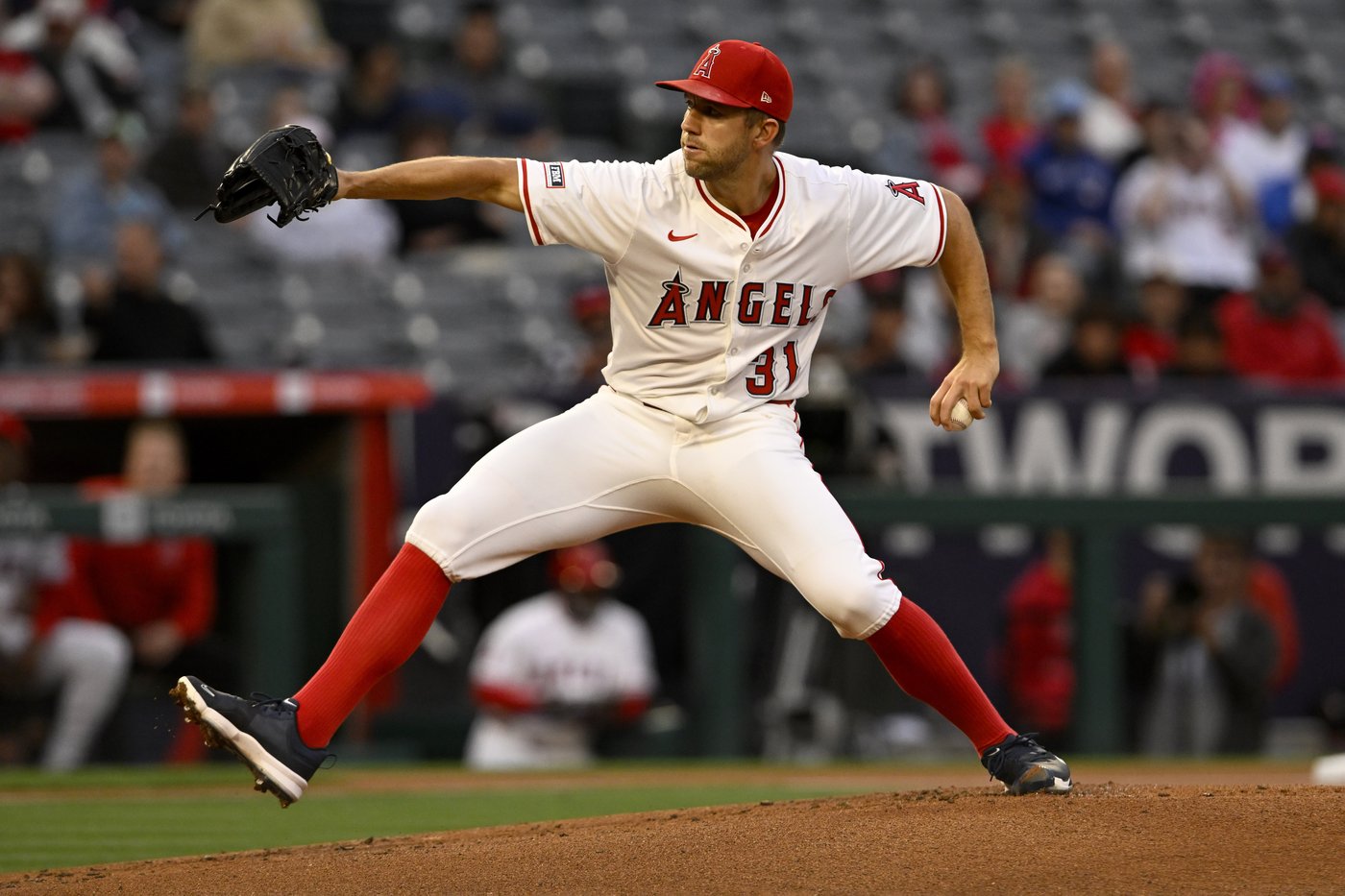 O'Hoppe, Moncada deliver in Angels' 8th-inning rally for 8-3 win over Blue Jays | iNFOnews.ca