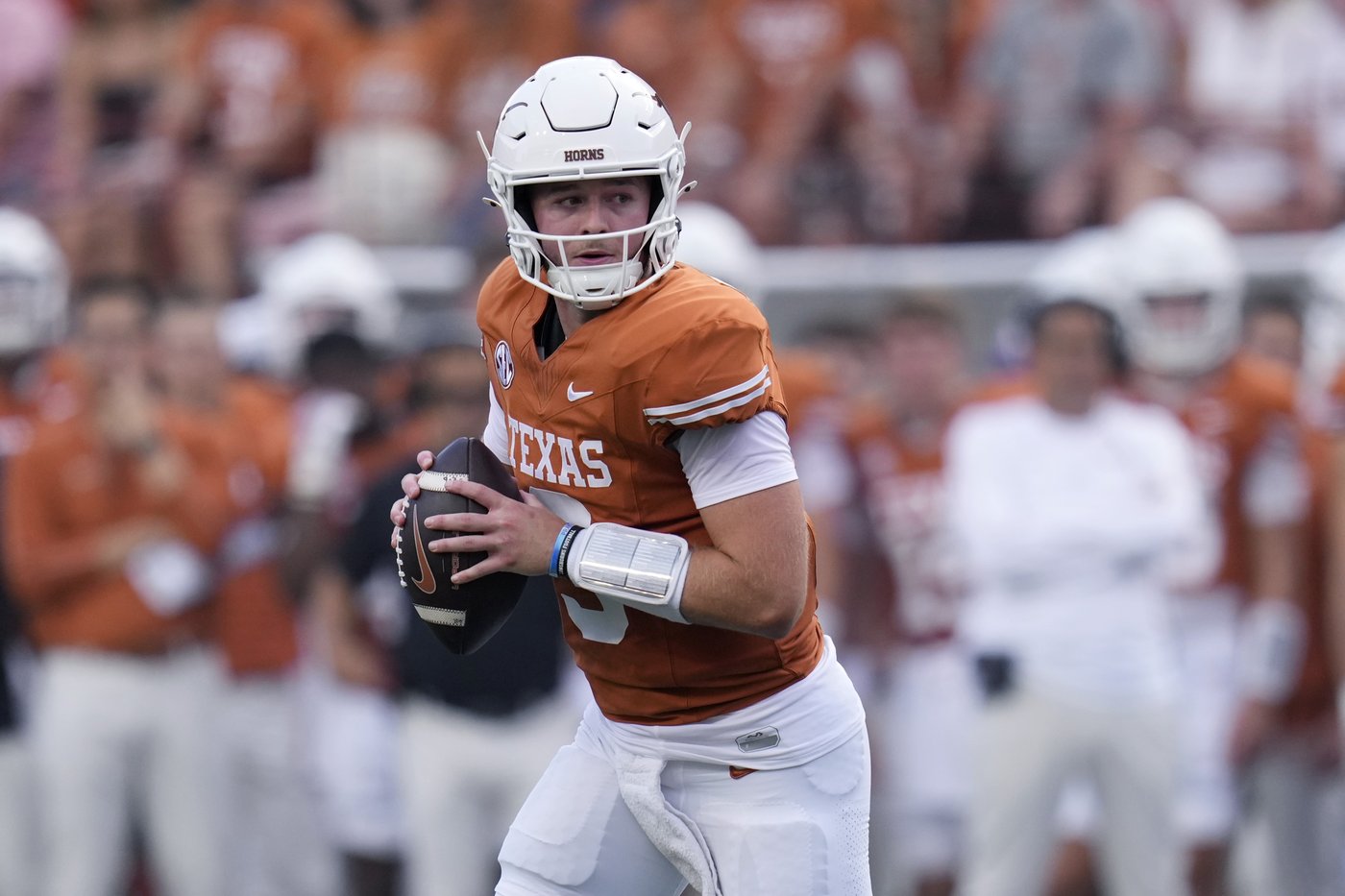 Former Lone Star high school rivals, Klubnik and Ewers meet again in Clemson-Texas playoff matchup | iNFOnews.ca