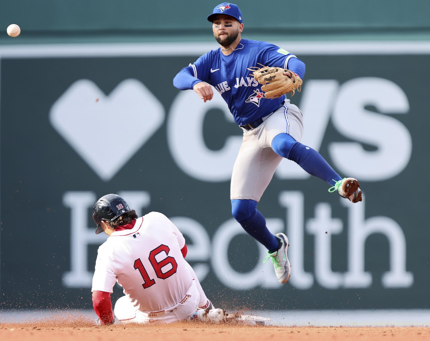 Red Sox take advantage of Toronto miscues, rally to win 4-3 in 10th and avoid 4-game sweep | iNFOnews.ca Red Sox take advantage of Toronto miscues, rally to win 4-3 in 10th and avoid 4-game sweep | iNFOnews.ca