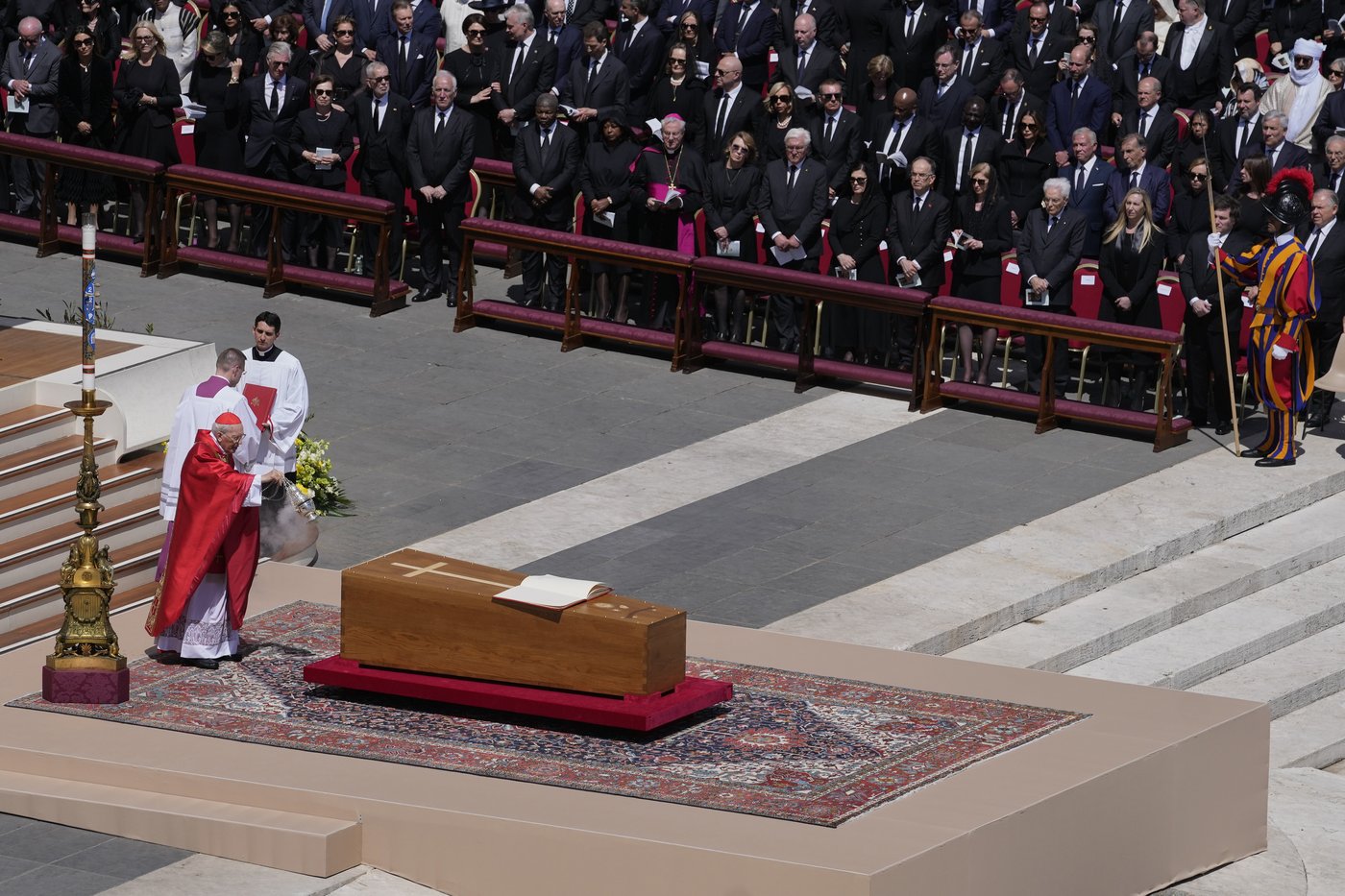 PHOTO COLLECTION: Vatican Pope Funeral | iNFOnews.ca