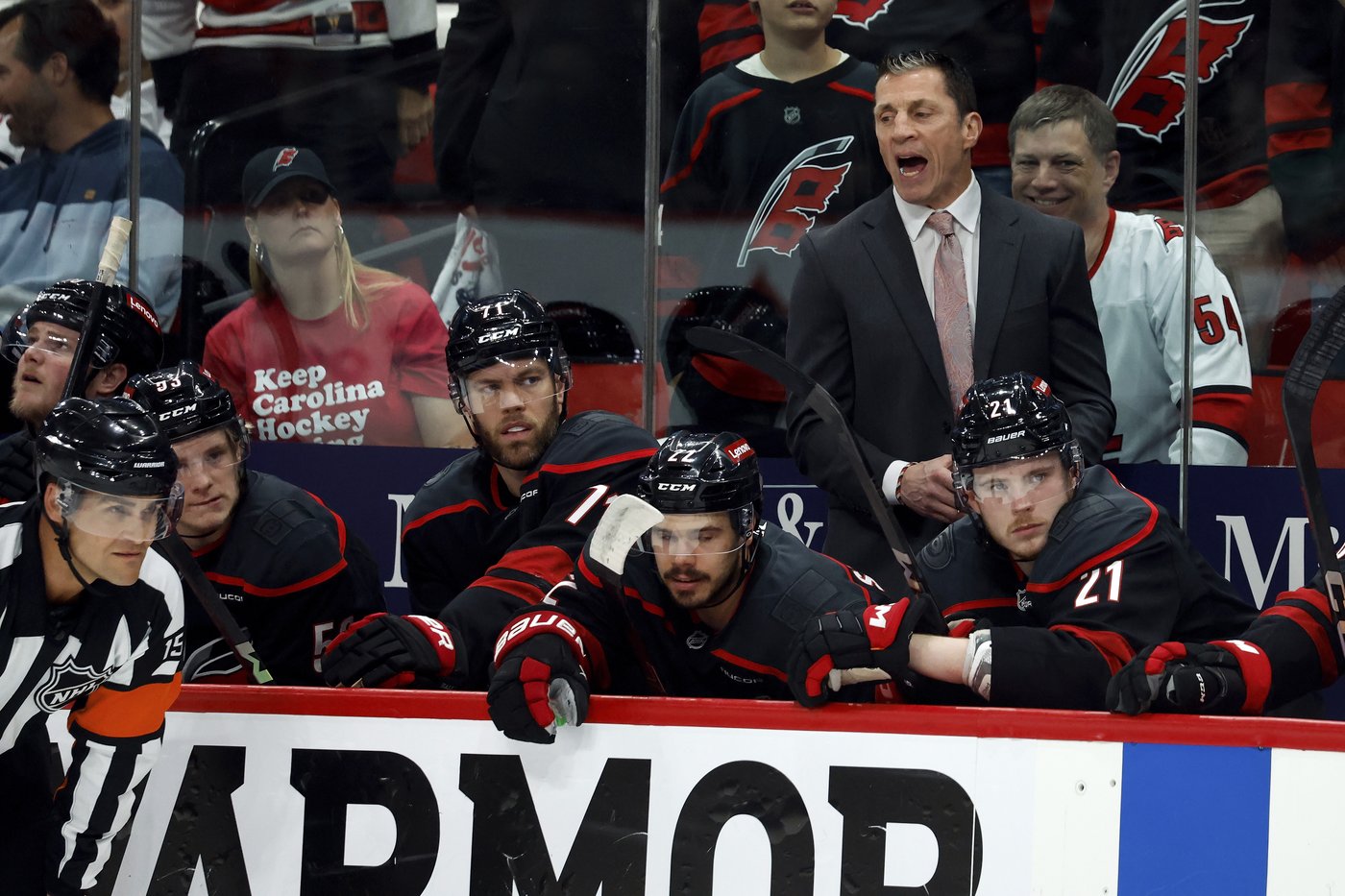 Hurricanes' Brind'Amour plans return to handshake lines after coaches sat out in Eastern final | iNFOnews.ca