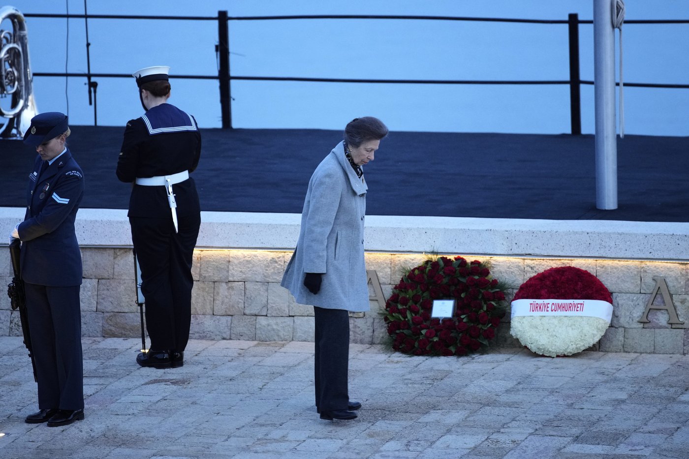PHOTO COLLECTION:Anzac Day | iNFOnews.ca