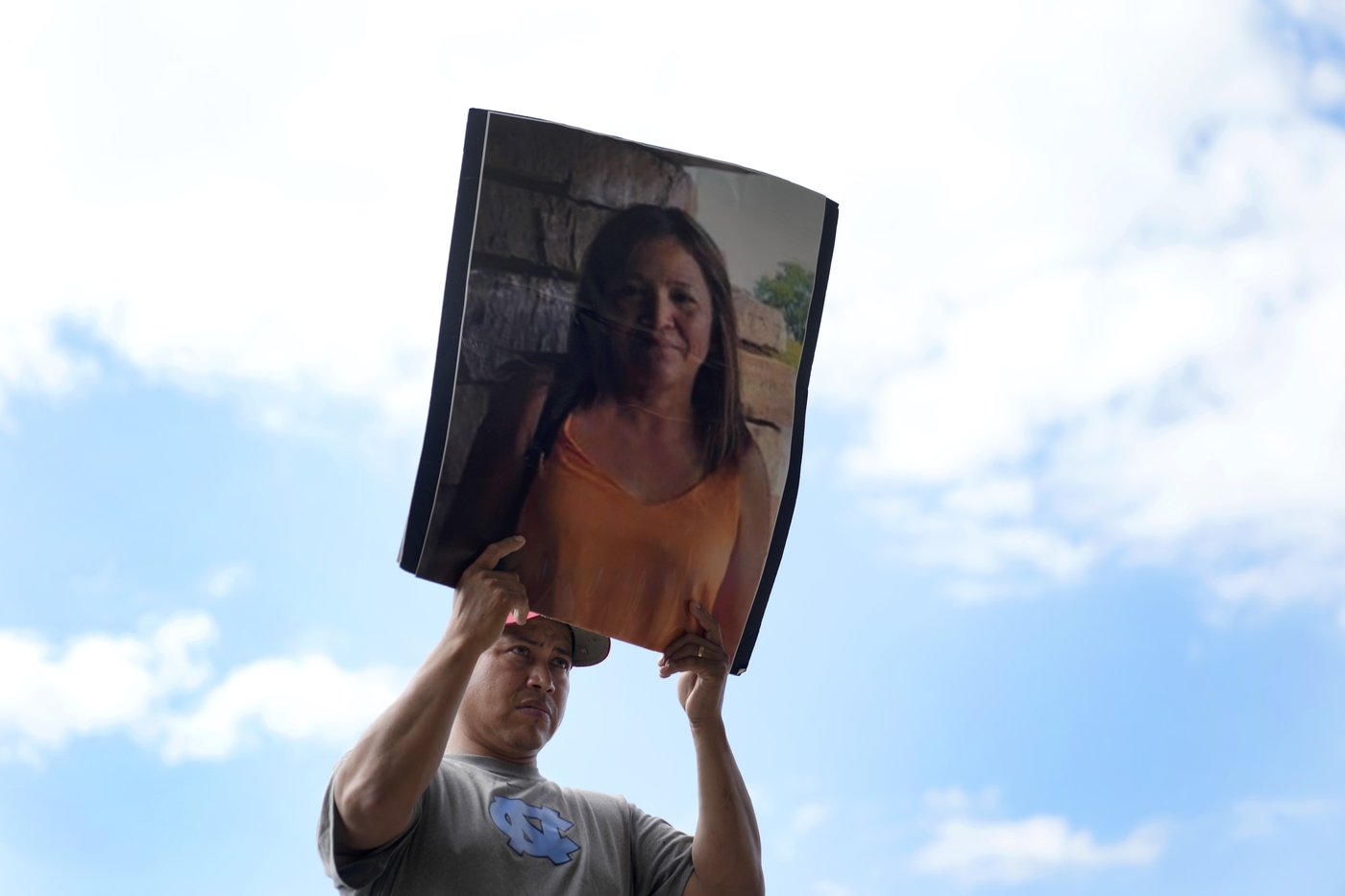 Mexican immigrant families plagued by grief, questions after plant workers swept away by Helene | iNFOnews.ca Mexican immigrant families plagued by grief, questions after plant workers swept away by Helene | iNFOnews.ca