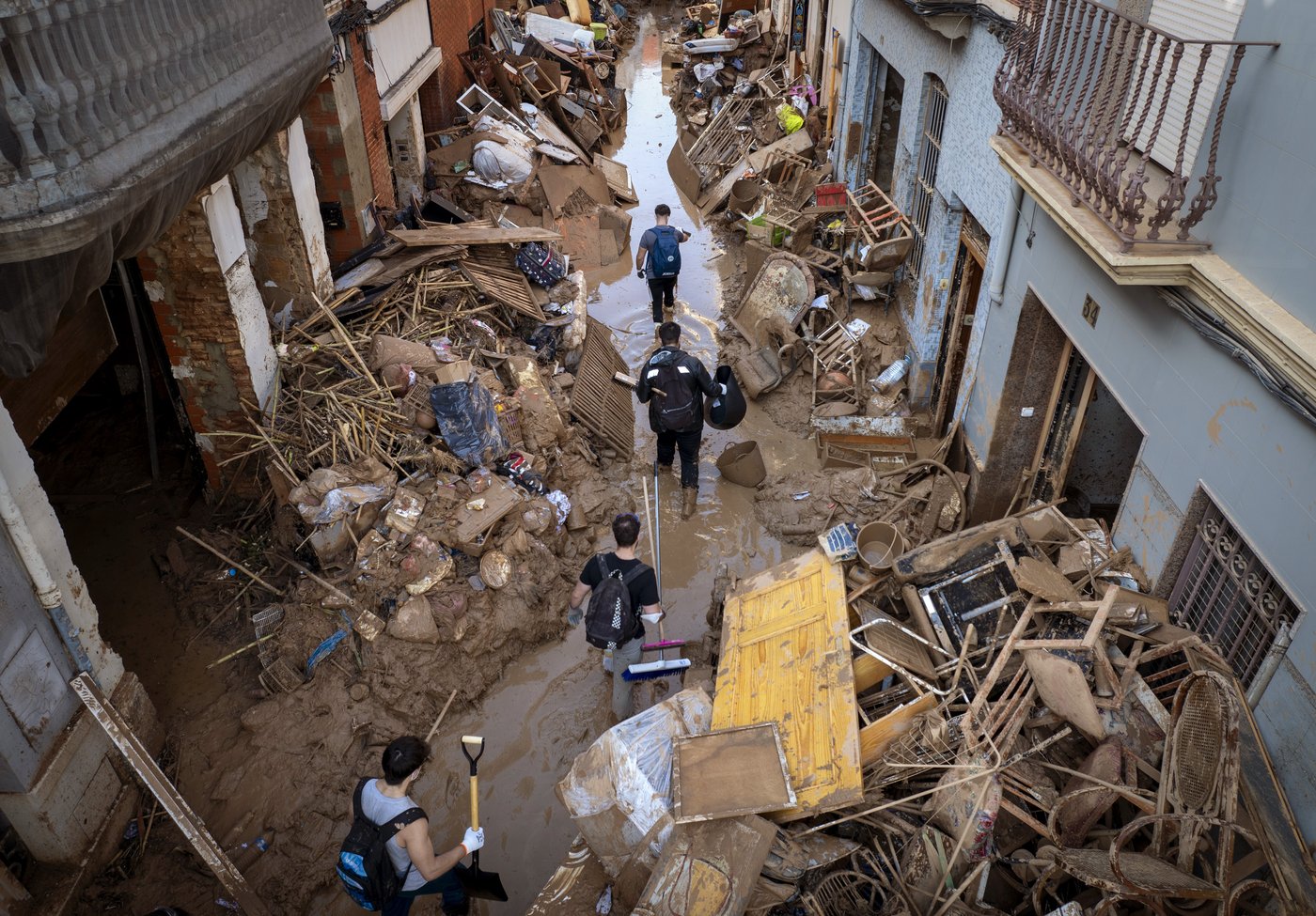 A week after Spain's floods, families hope that the missing are alive with 89 unaccounted for | iNFOnews.ca A week after Spain's floods, families hope that the missing are alive with 89 unaccounted for | iNFOnews.ca