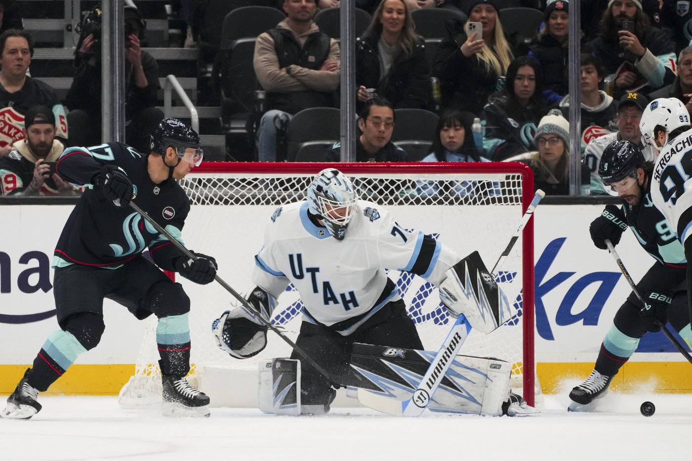 Kraken score 3 third-period goals in 5-2 win over Utah | iNFOnews.ca Kraken score 3 third-period goals in 5-2 win over Utah | iNFOnews.ca