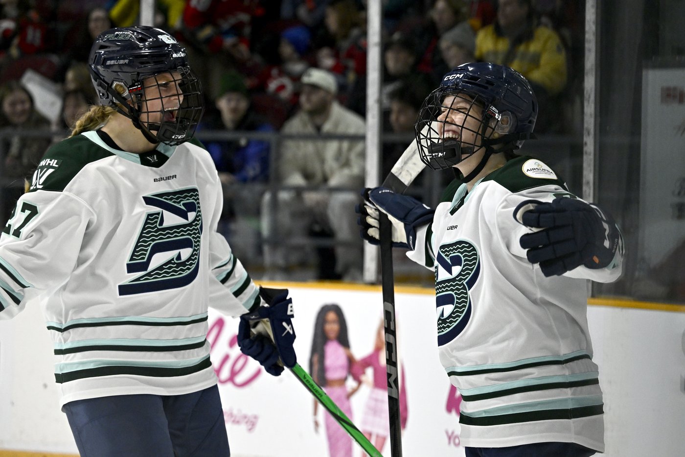 Morin scores twice, powering Boston Fleet to 2-1 OT win over Ottawa Charge | iNFOnews.ca Morin scores twice, powering Boston Fleet to 2-1 OT win over Ottawa Charge | iNFOnews.ca