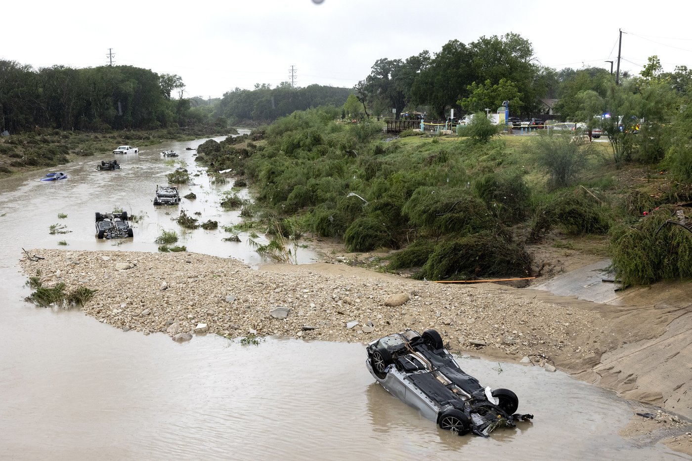 At least 5 dead and 2 missing in San Antonio after heavy rains flood parts of Texas | iNFOnews.ca