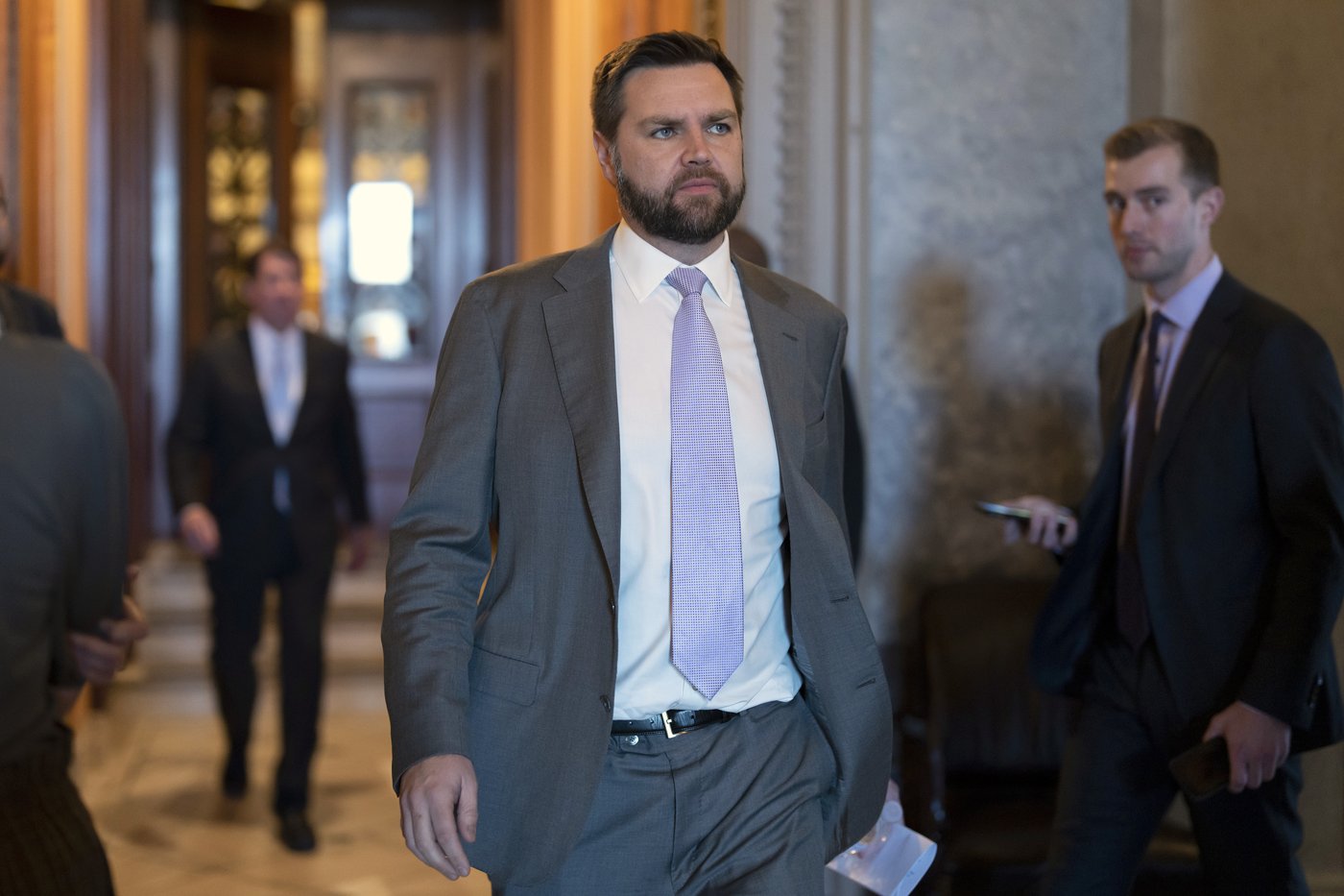 Vance takes on a more visible transition role as he works to boost Trump's most controversial picks | iNFOnews.ca Vance takes on a more visible transition role as he works to boost Trump's most controversial picks | iNFOnews.ca