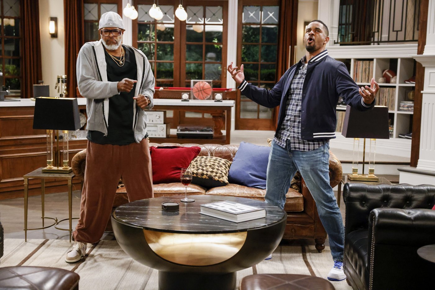 Father-and-son team Damon Wayans and Damon Wayans Jr. explore generations in 'Poppa's House' | iNFOnews.ca