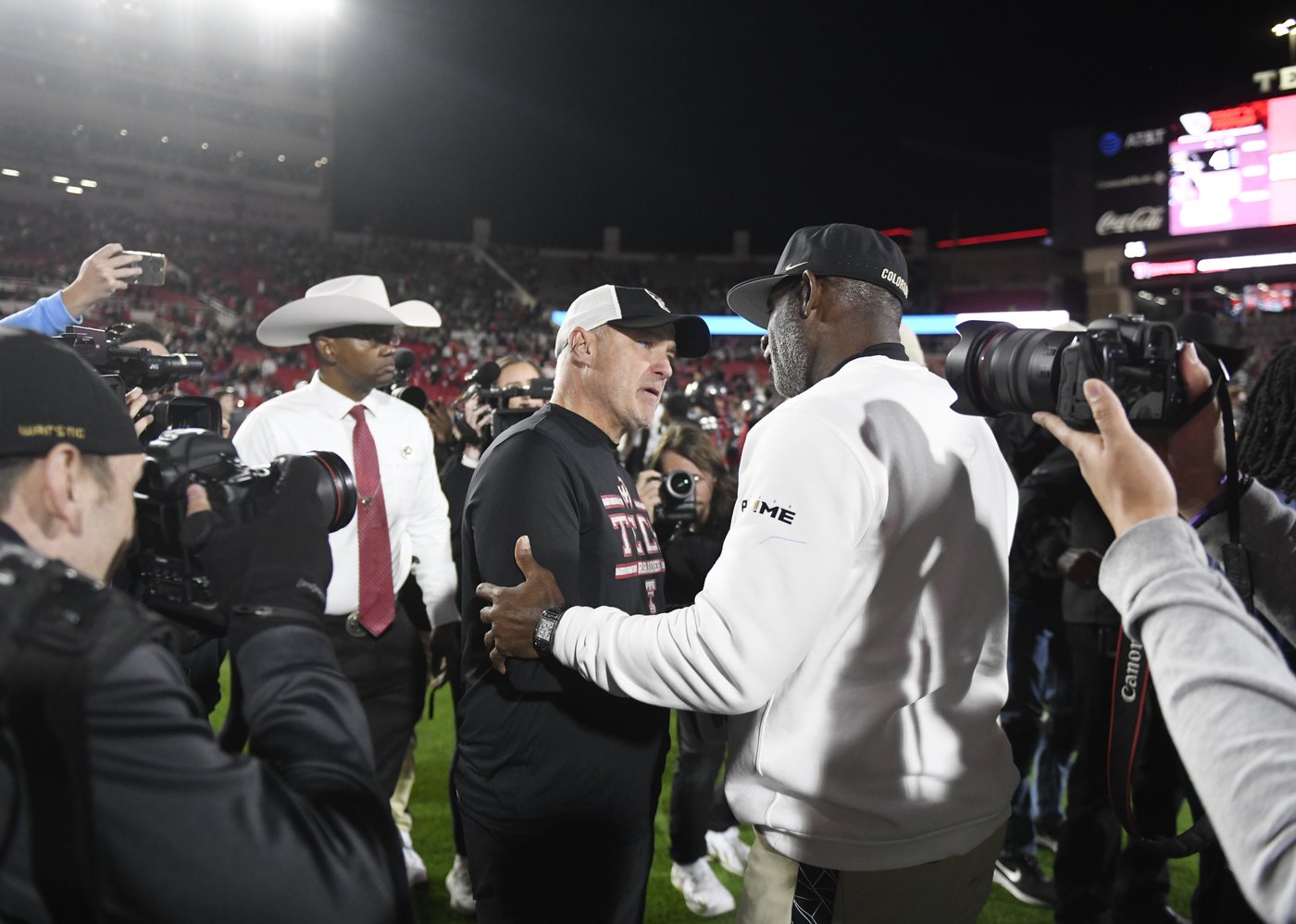 Sanders, Hunter help No. 21 Colorado overcame early deficit in 41-27 win over Texas Tech | iNFOnews.ca Sanders, Hunter help No. 21 Colorado overcame early deficit in 41-27 win over Texas Tech | iNFOnews.ca