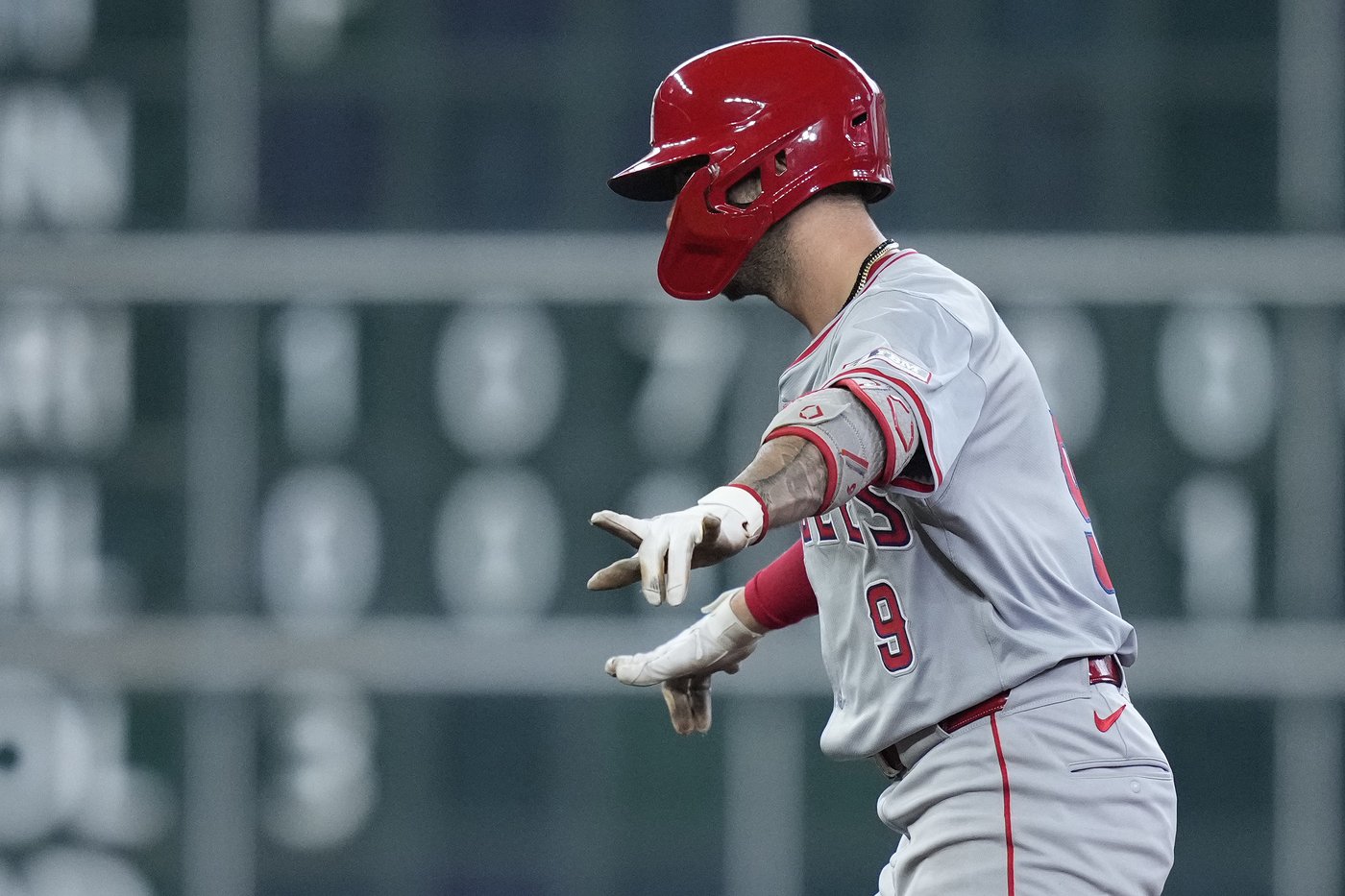 Zach Neto has 2 homers, 6 RBIs to lead Angels to 9-8 win over Astros | iNFOnews.ca Zach Neto has 2 homers, 6 RBIs to lead Angels to 9-8 win over Astros | iNFOnews.ca