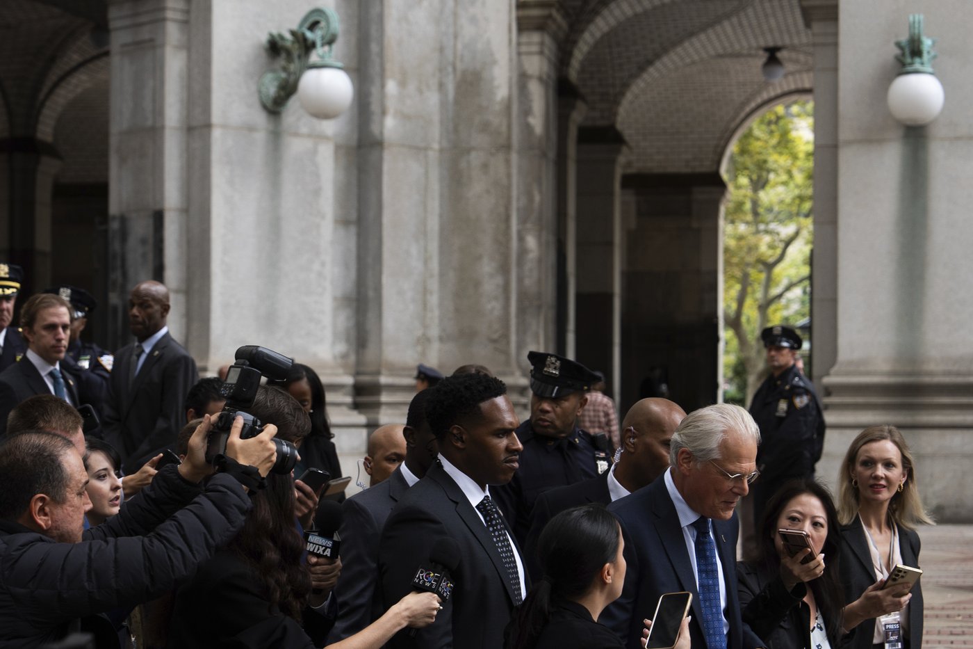 As political scandal grips NYC, a fictional press conference puzzles some New Yorkers | iNFOnews.ca