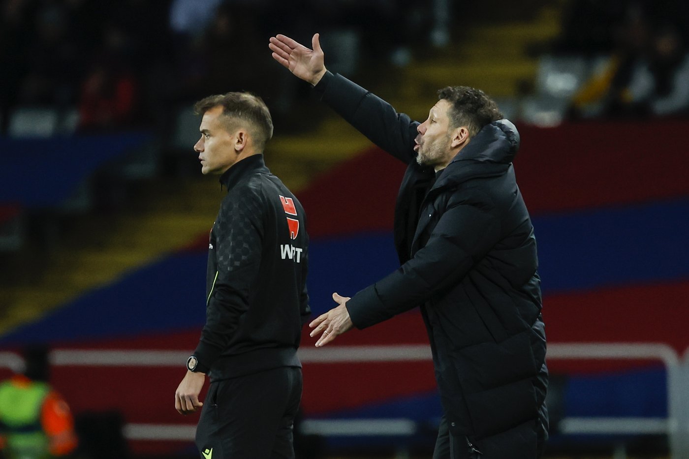 Atletico Madrid stuns Barcelona in stoppage time to snatch La Liga lead | iNFOnews.ca Atletico Madrid stuns Barcelona in stoppage time to snatch La Liga lead | iNFOnews.ca